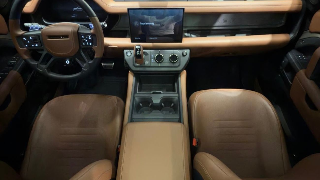 لاند روفر ديفندر 110 P635 OCTA V8