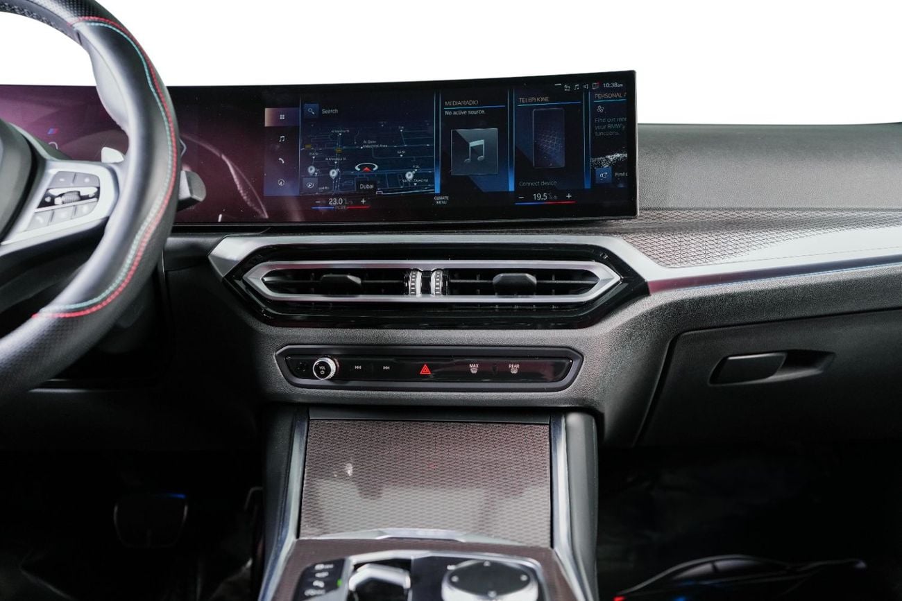 BMW 320i  M Sport Package Under Agency Warranty Service Contract