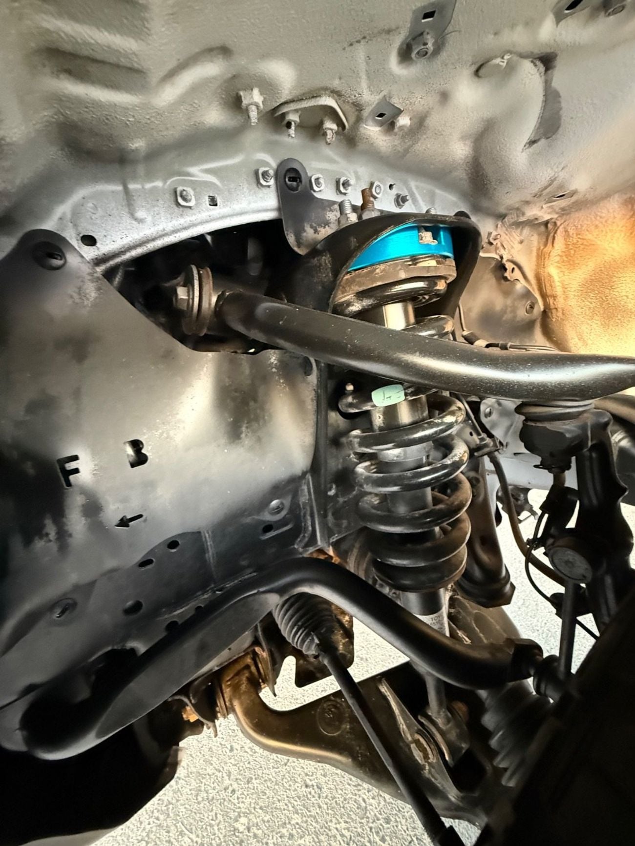 تويوتا هيلوكس DLS 2.4L