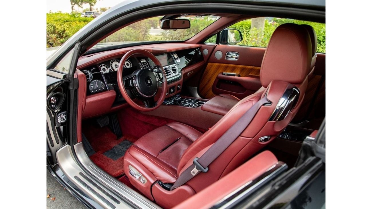 Rolls-Royce Wraith Std Coupe RWD. GCC Spec