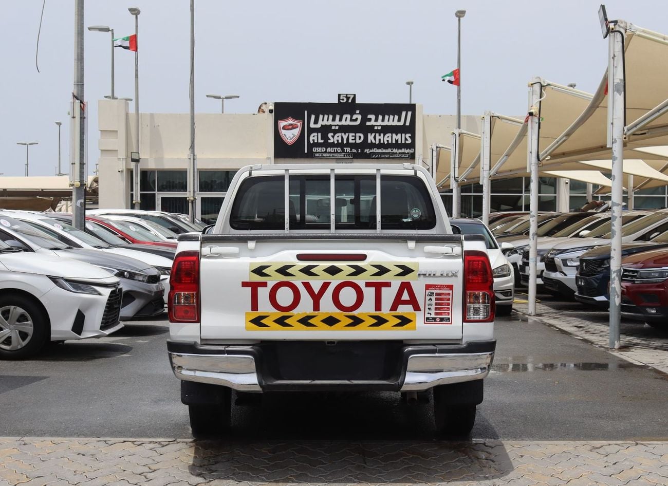 تويوتا هيلوكس تويوتا هيلوكس - 2020 - أتوماتك - خليجى - بدون حوادث- بمحرك 2.7 - دفع خلفى 2WD - بحاله ممتازه من الدا