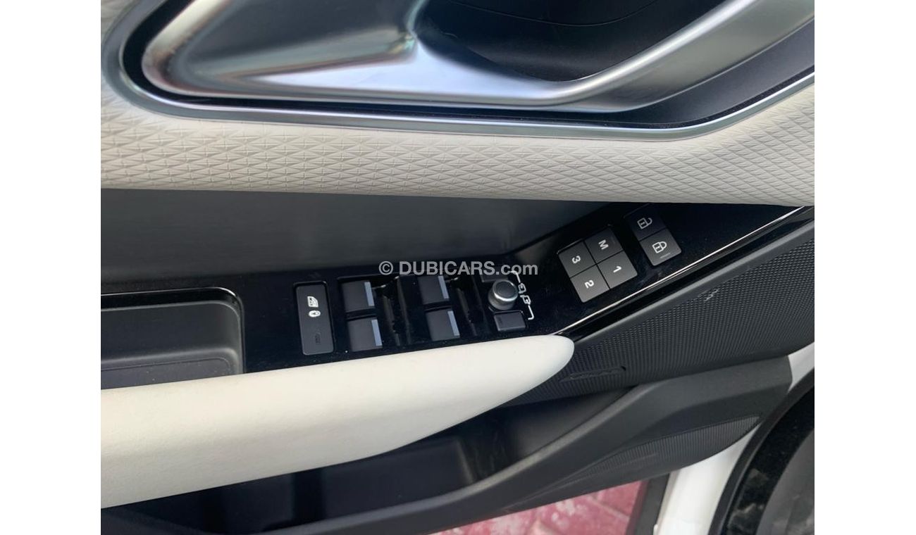 Land Rover Range Rover Velar RANGE ROVER VELAR R-DYNAMIC D200 2.0L DIESEL AUTOMATIC 4WD EUROPEAN SPECS