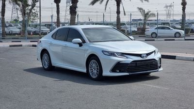 تويوتا كامري LE Hybrid 2.5L
