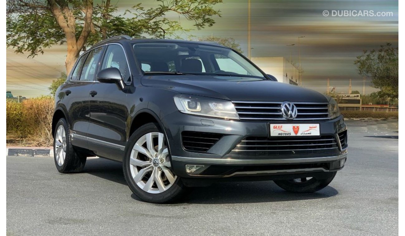 Volkswagen Touareg GCC - VOLKSWAGEN TOUAREG 2015 - WARRANTY - EXCELLENT CONDITION - VAT INCLUSIVE