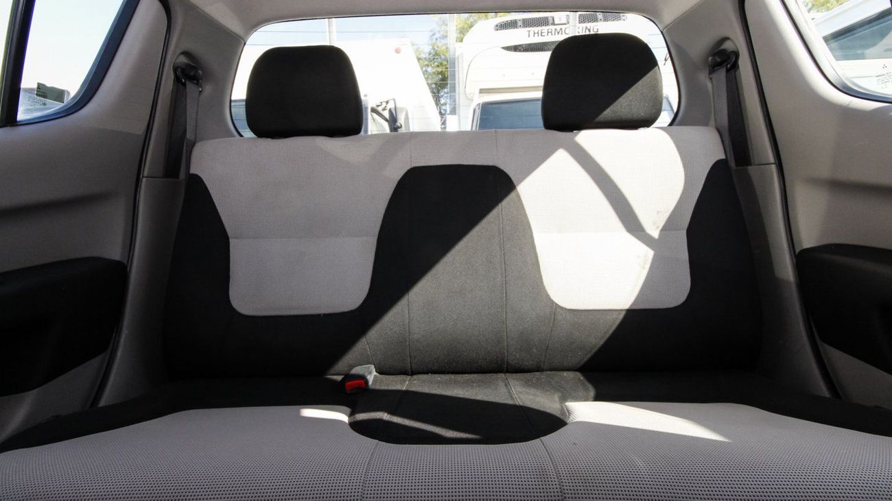 ميتسوبيشي L200 Std 2.4L Double Cab Utility