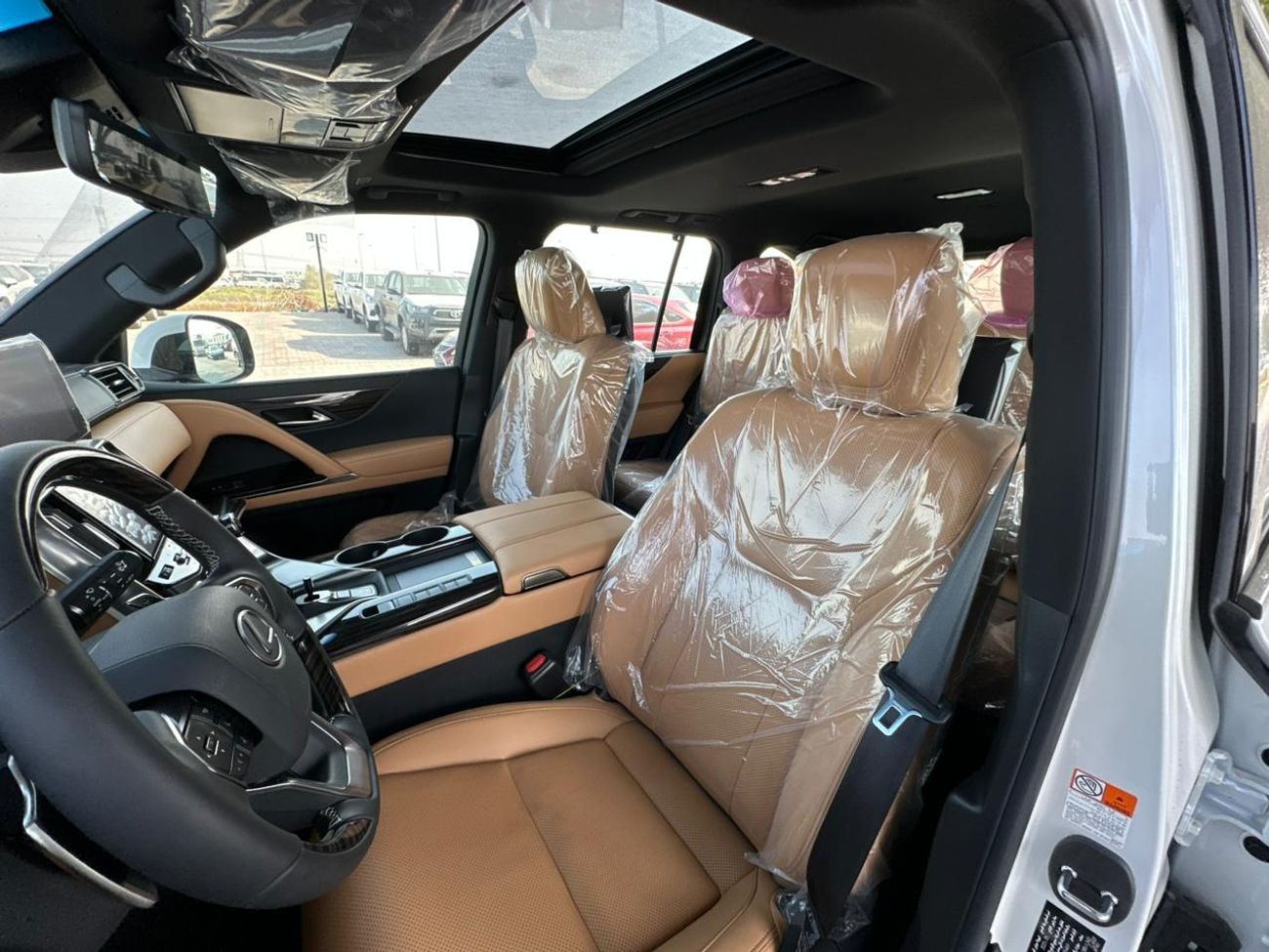 لكزس LX 700h Signature