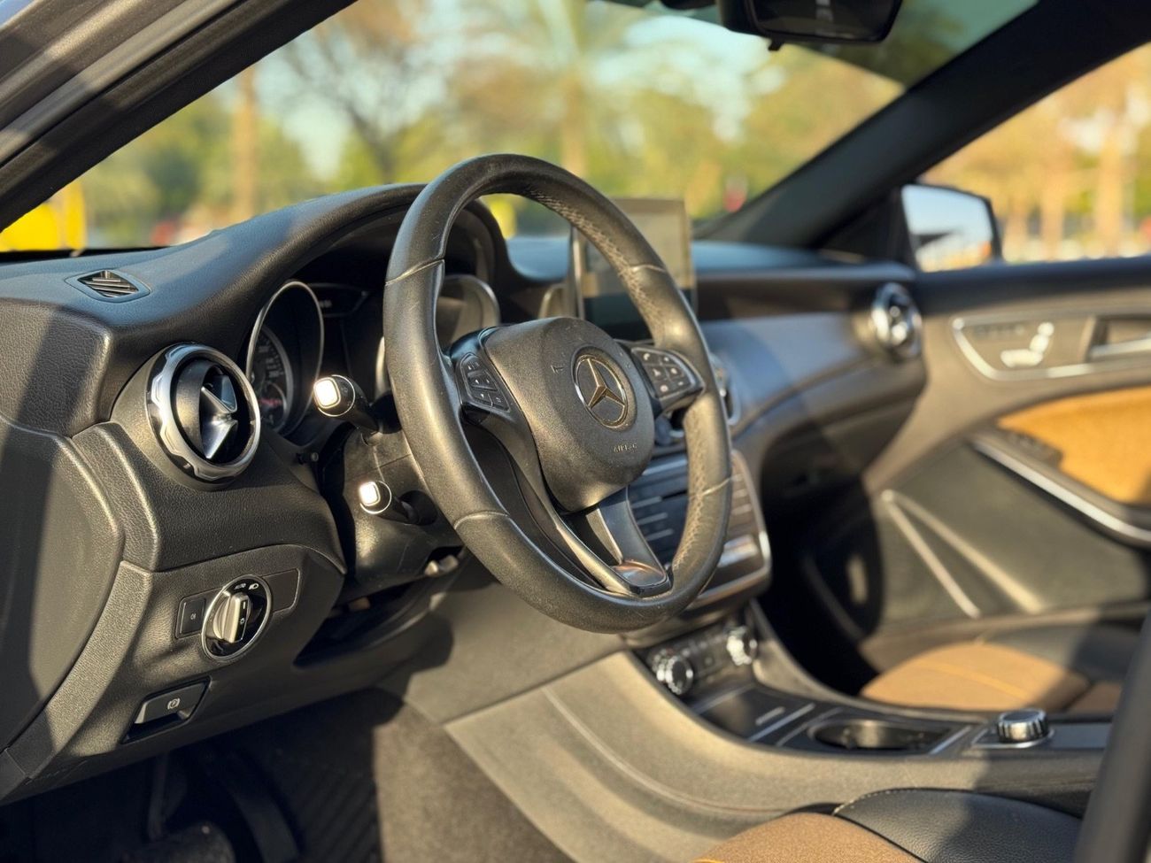 Mercedes-Benz GLA 250 Std 2.0L (208 HP)