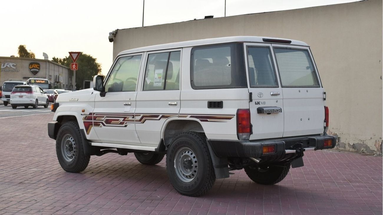 تويوتا لاند كروزر 70 LC76 Diesel V8 4.5L 5Doors