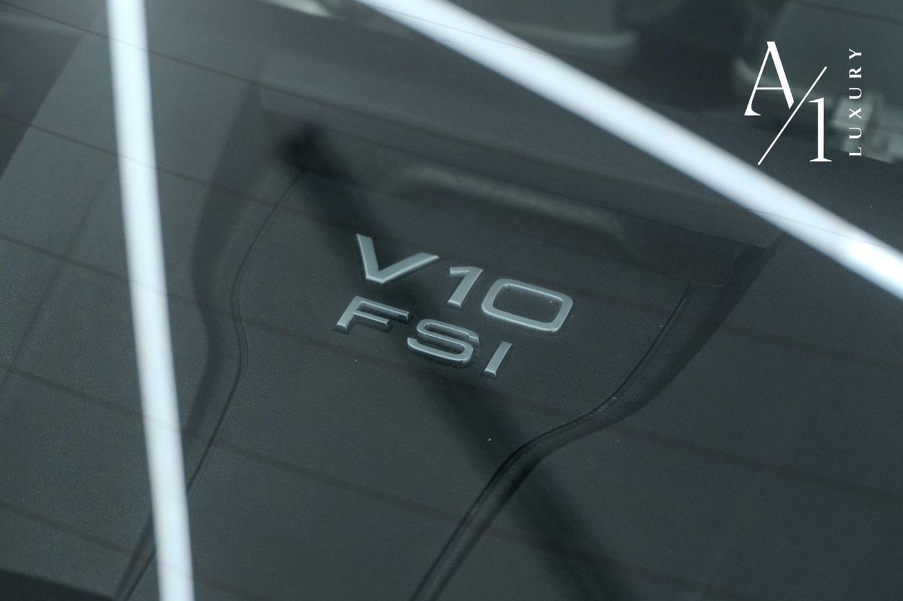 Audi R8 V10 RWD 5.2L (540 HP) 2018 Audi R8, 1 of 999, Full Service History in Al Naboodah, GCC Spec, Excelle