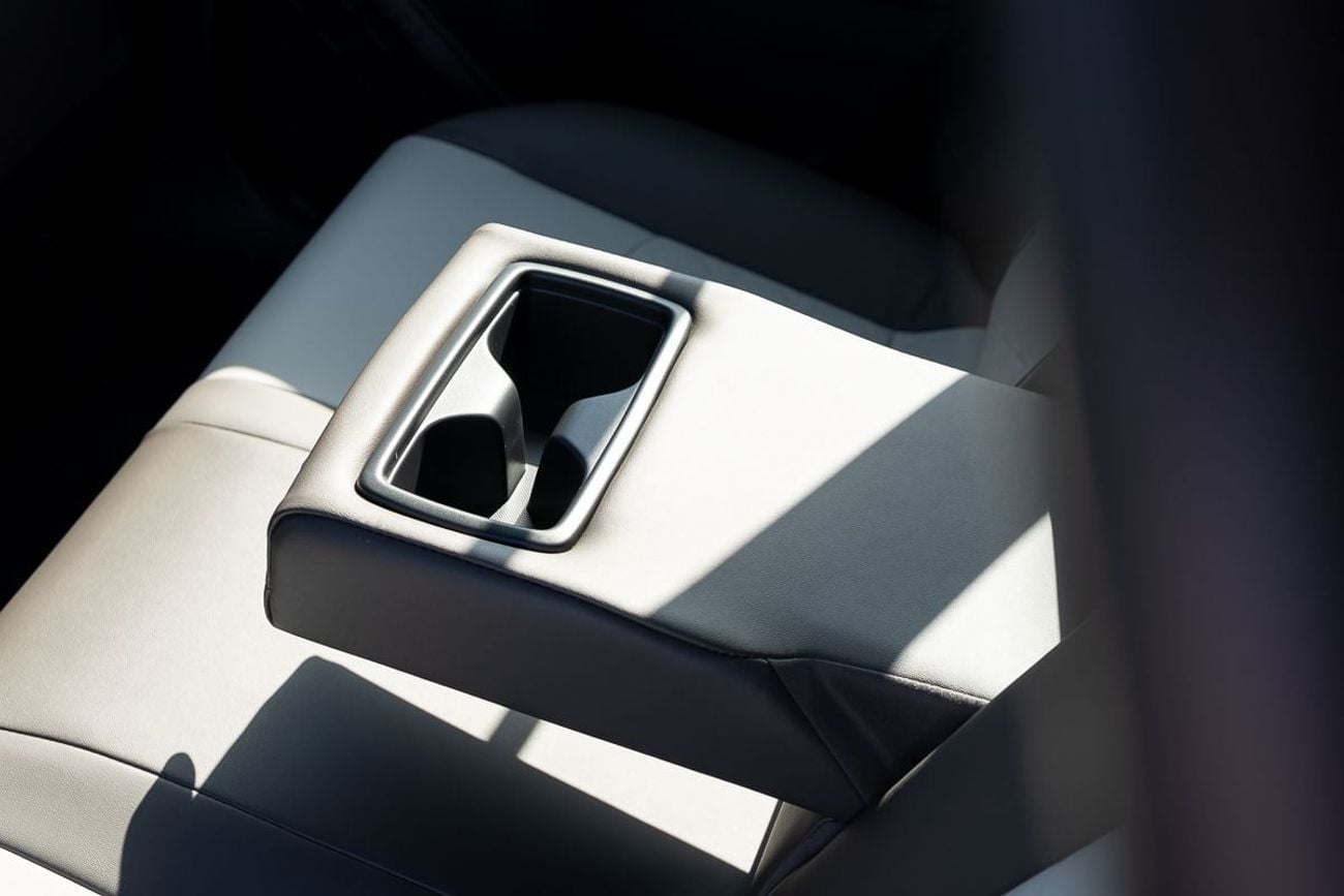 تويوتا راف ٤ 2.5L Adventure