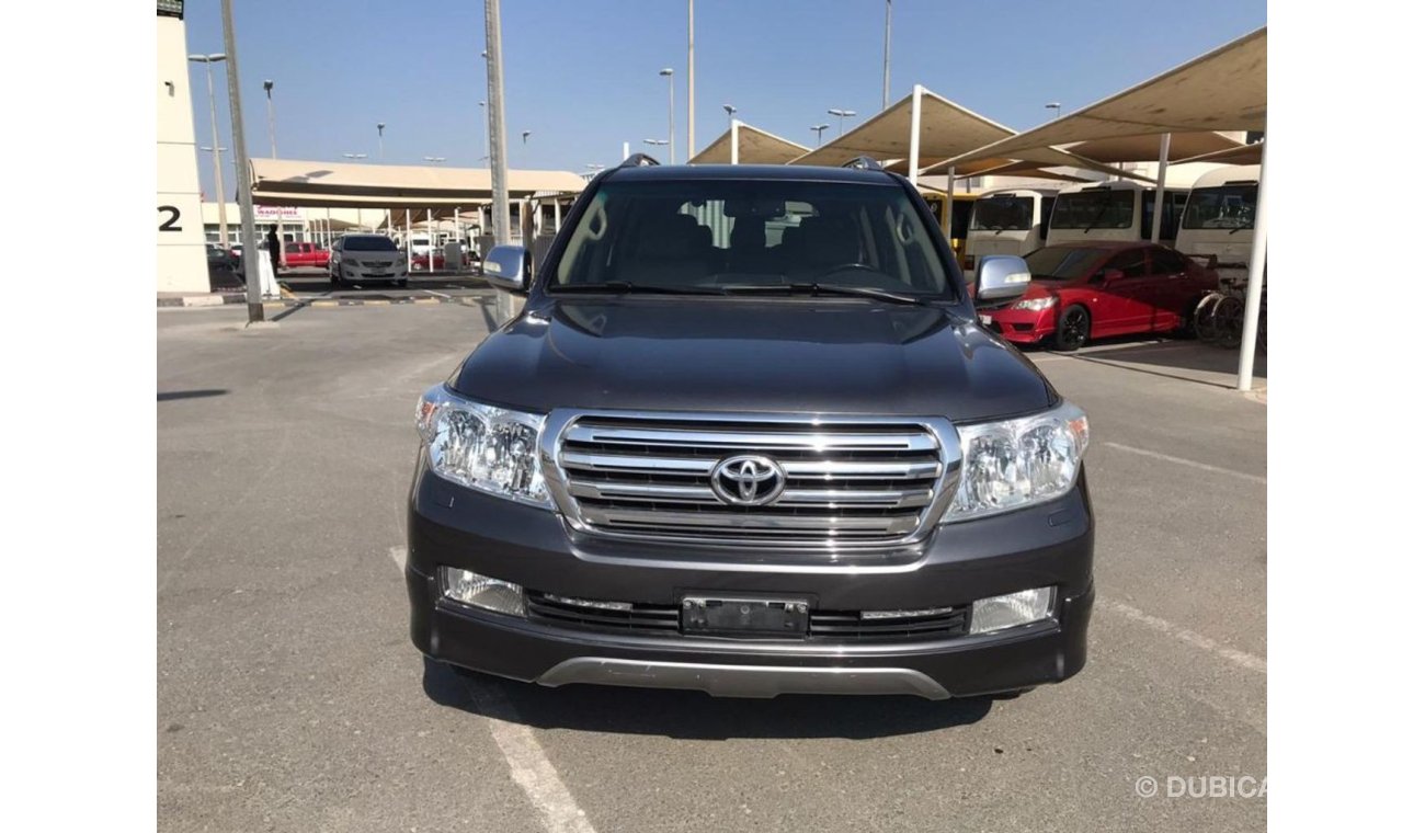 Toyota Land Cruiser GXR 2011 full options