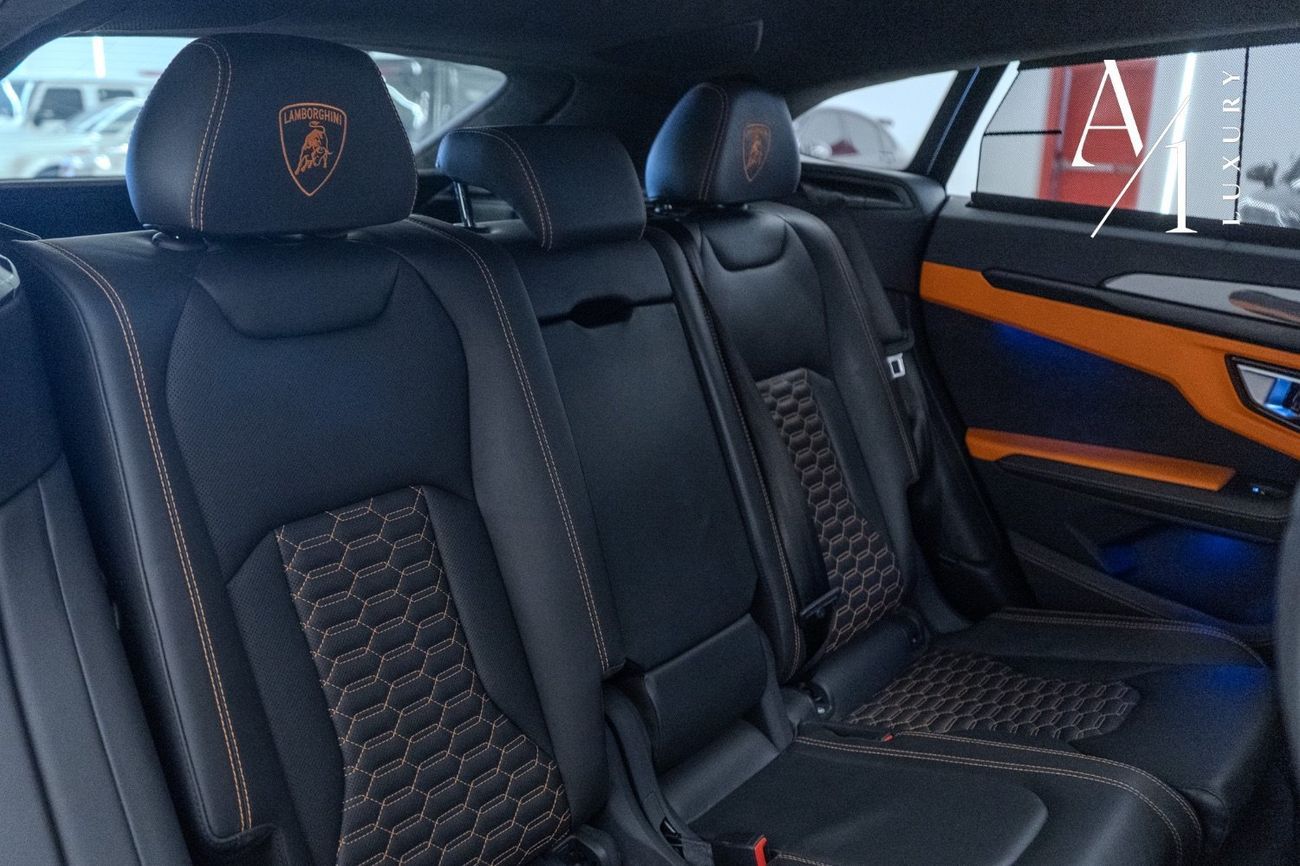 Lamborghini Urus STD 4.0T V8 2022 Lamborghini Urus, Service Contract With Lamborghini, Excellent Condition, GCC Spec