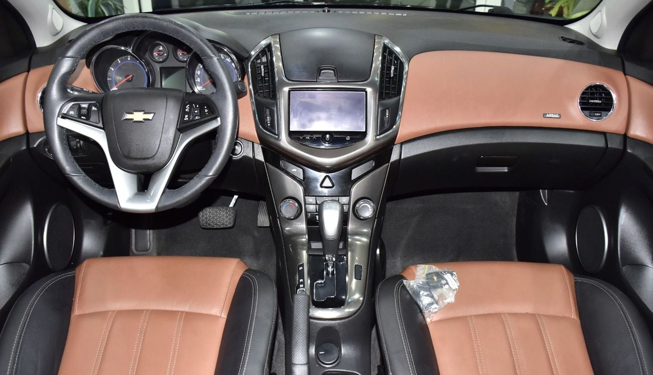 شيفروليه كروز EXCELLENT DEAL for our Chevrolet Cruze LT ( 2016 Model ) in Black Color GCC Specs