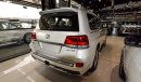 Toyota Land Cruiser VXS V8 5.7L White Edition