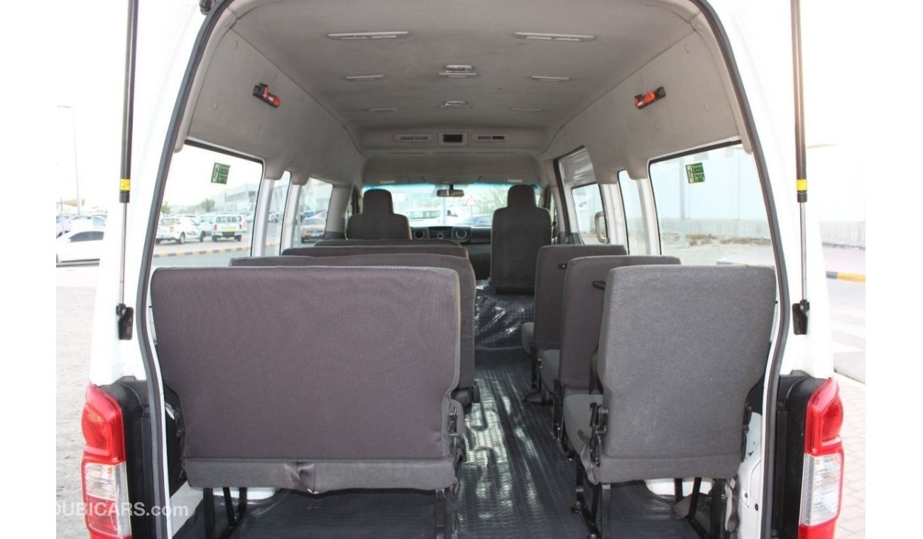 Nissan Urvan Nissan Urvan Hi-Roof 2017 GCC, in excellent condition, without accidents, very clean from inside and