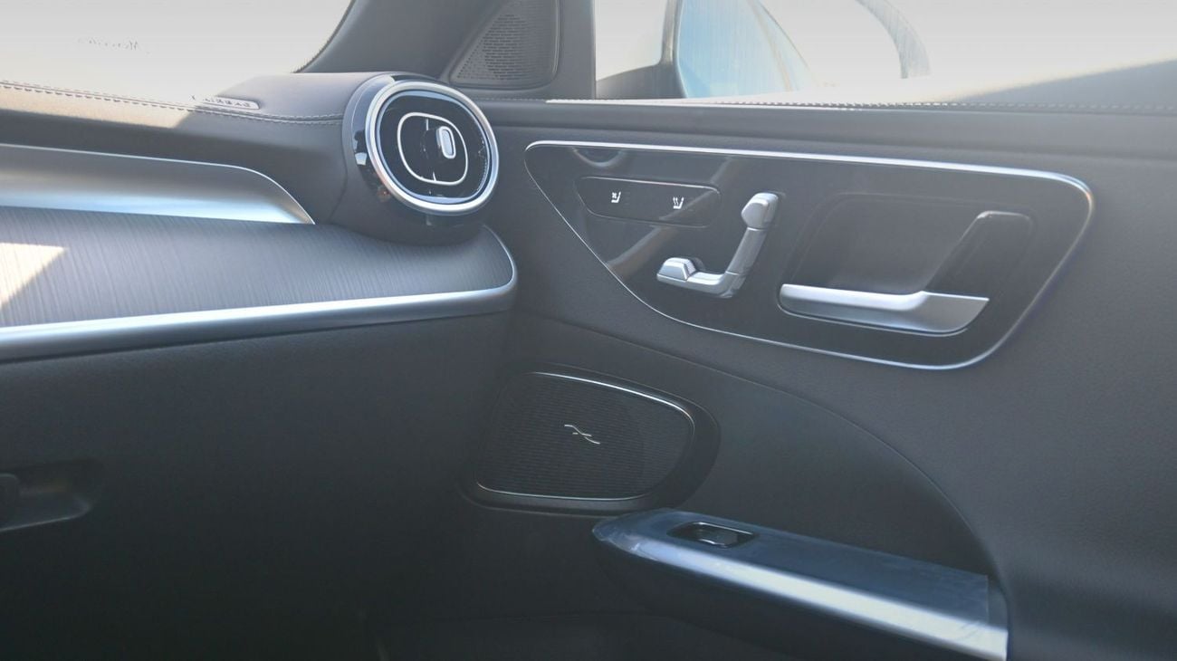 Mercedes-Benz C 200 Mercedes C200 L 2025 1.5L 4 Cylinder 170 hp  4 Doors 5 Seats White outside Black inside