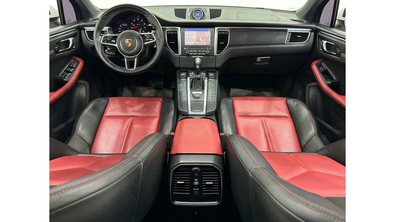 Porsche Macan Std 2018 Porsche Macan, Warranty, Full Porsche Service History, GCC