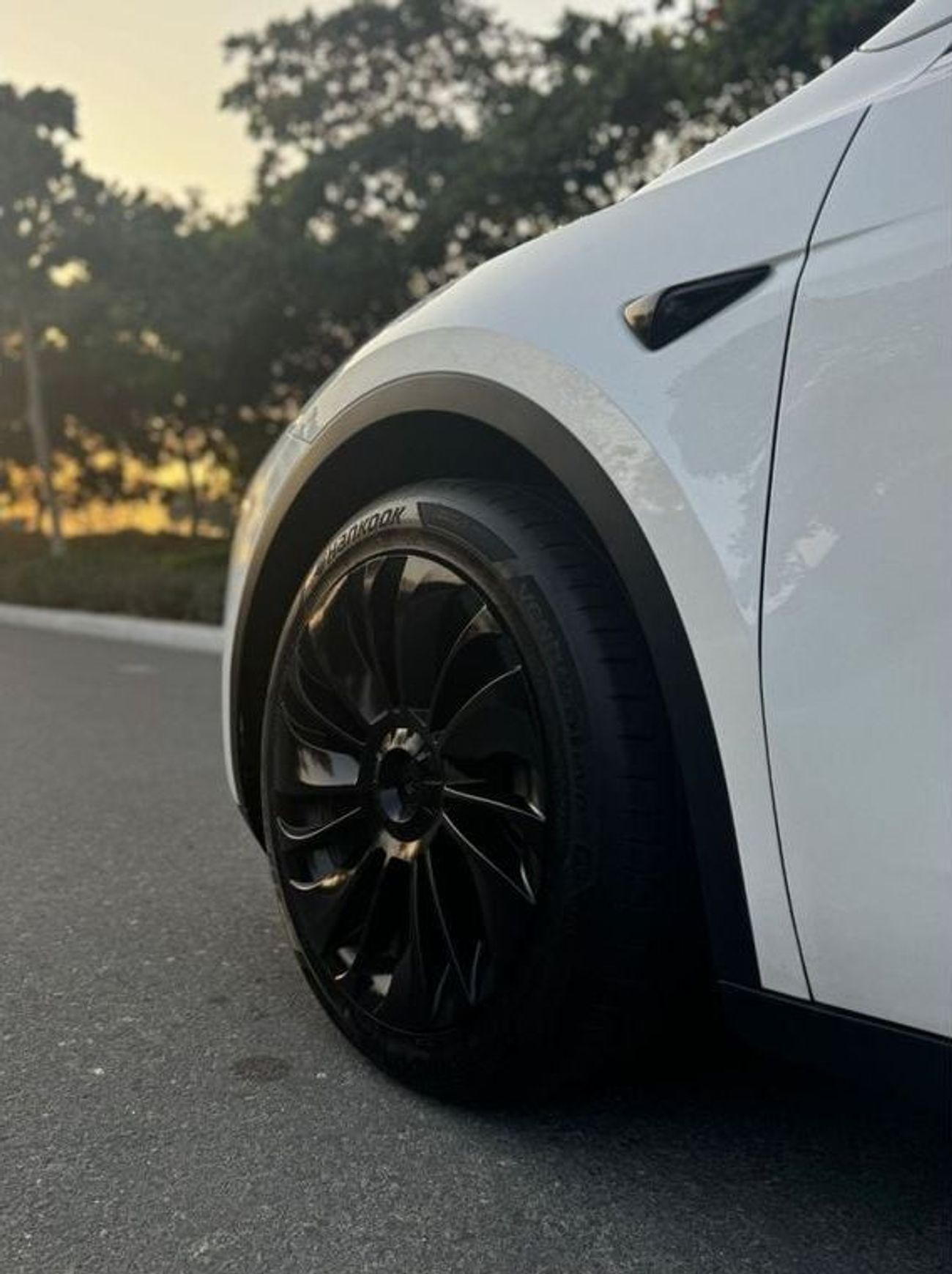 تسلا موديل Y LONG RANGE DUAL MOTOR