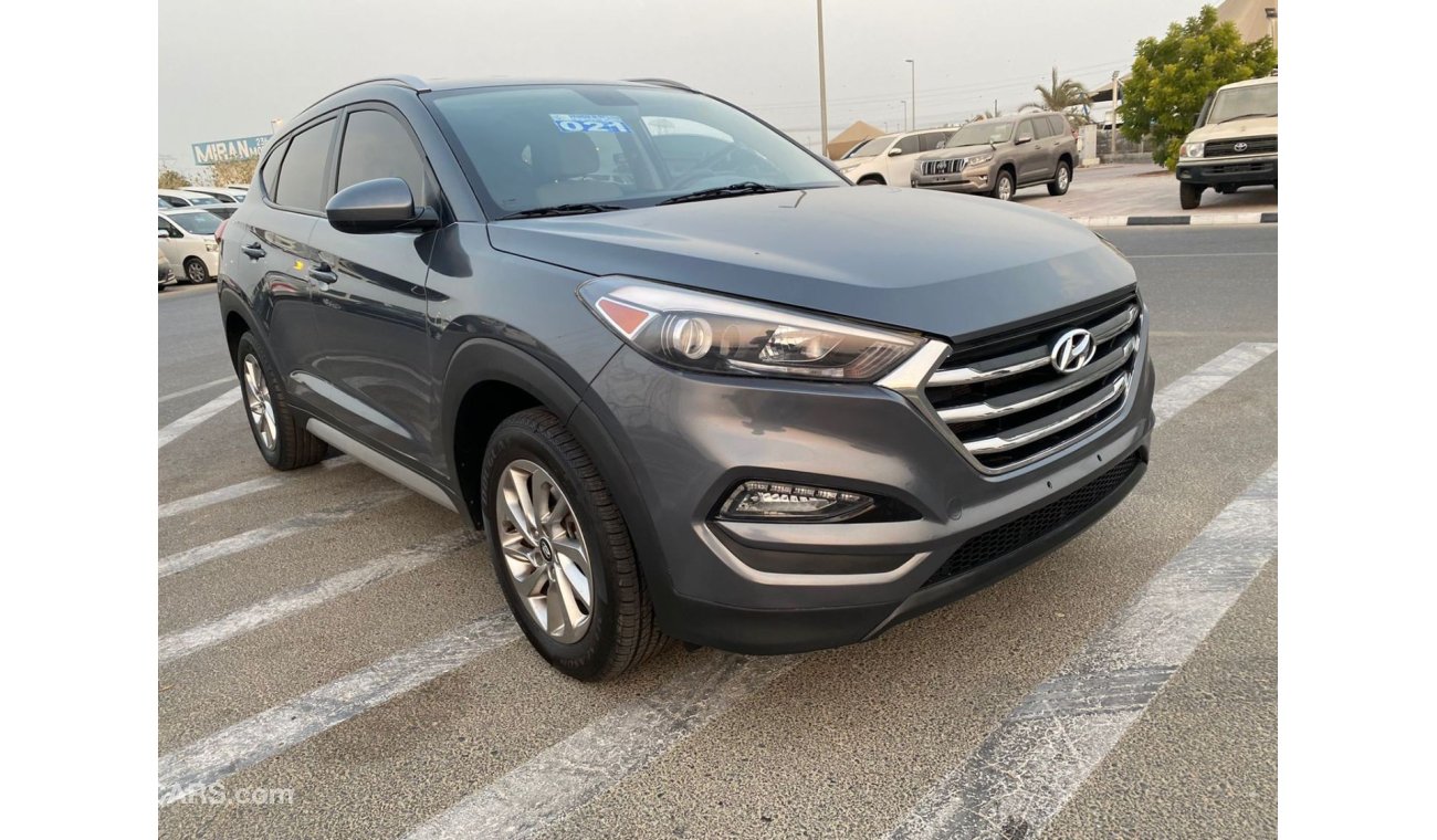 Hyundai Tucson 2018 HYUNDAI TUCSON AWD / MID OPTION