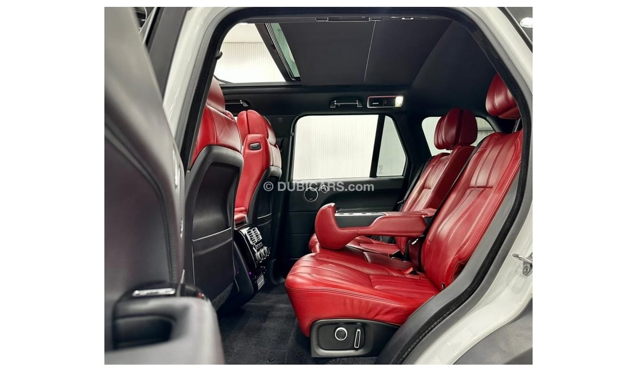 Land Rover Range Rover 2017 Range Rover Vogue V8 SE Supercharged, Warranty, Full Service History, Full Options, GCC