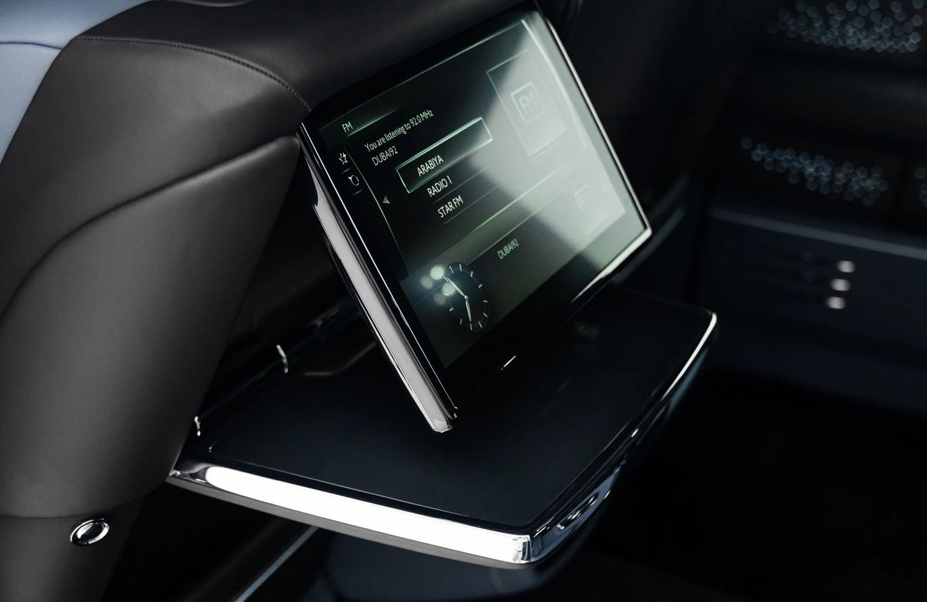 Rolls Royce Phantom 6.75L V-12 Twin-Turbocharged Engine