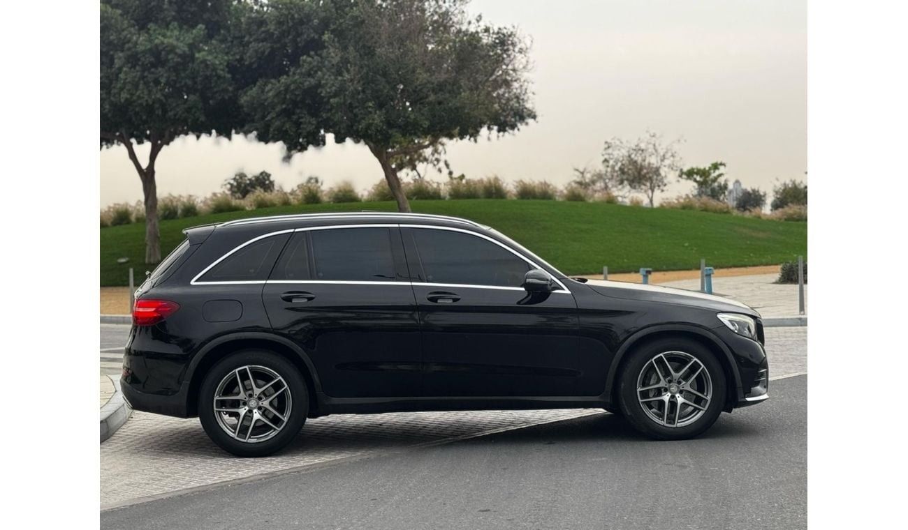 مرسيدس بنز GLC 250 Coupe AMG 2.0L