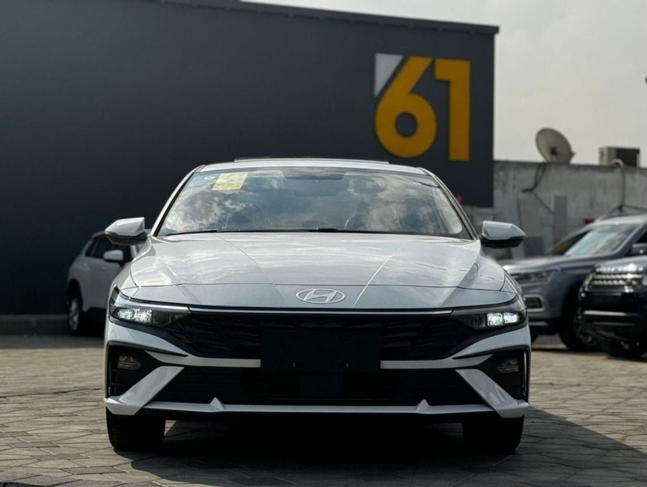 هيونداي إلانترا Comfort 1.6L