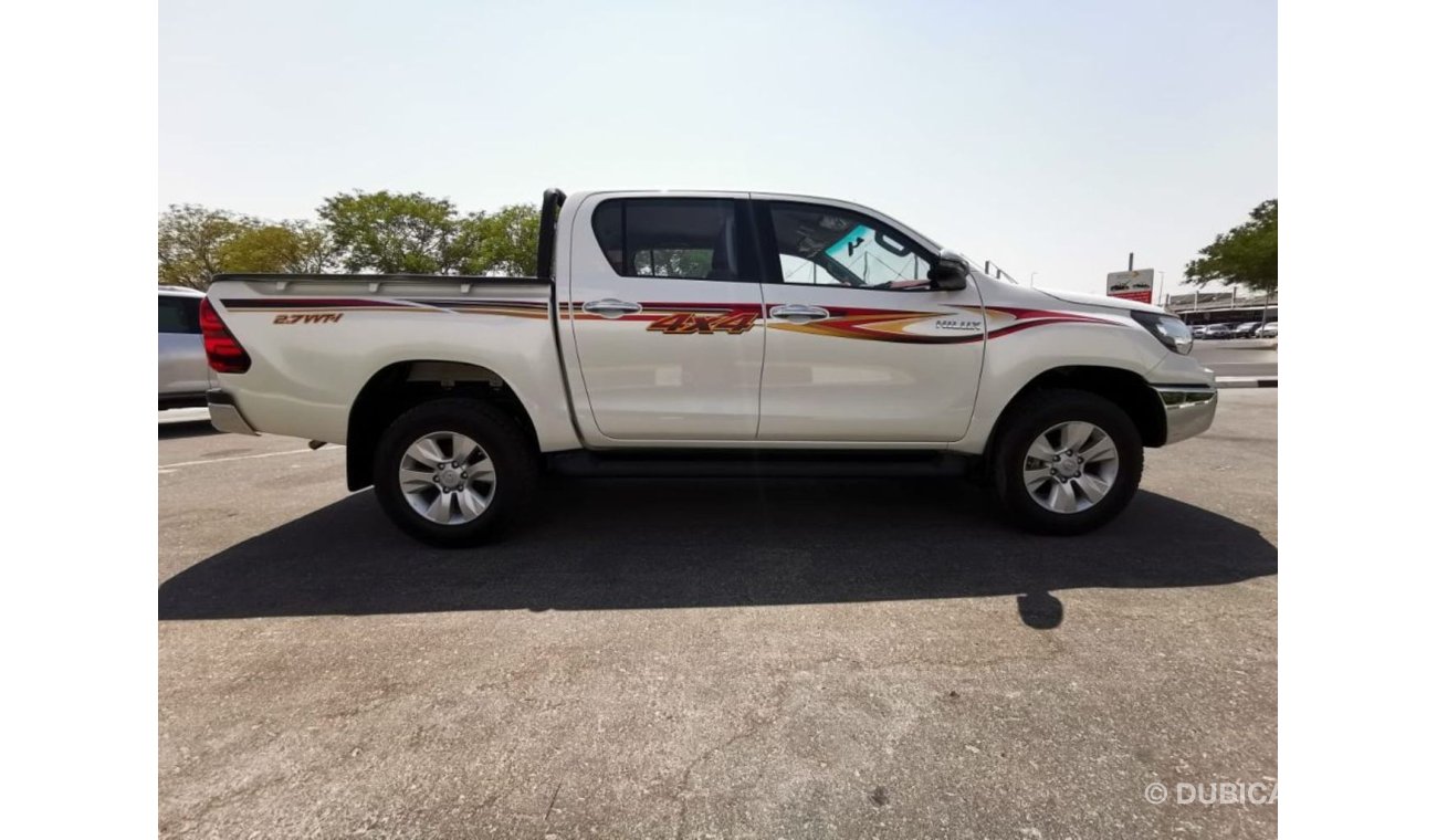 Toyota Hilux LIKE BRAND NEW | 2019 Toyota Hilux 2.7L 4x4 | Only 334 KMS | Back Cam + Cruise + Fog + Bedliner