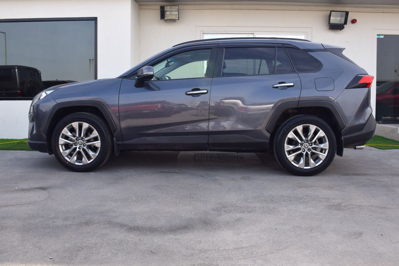 Toyota RAV4 LE 2.0L FWD