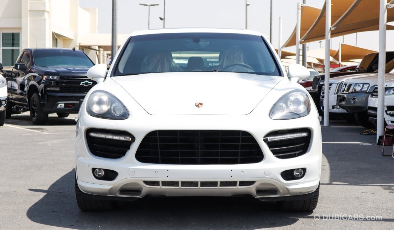 Porsche Cayenne GTS