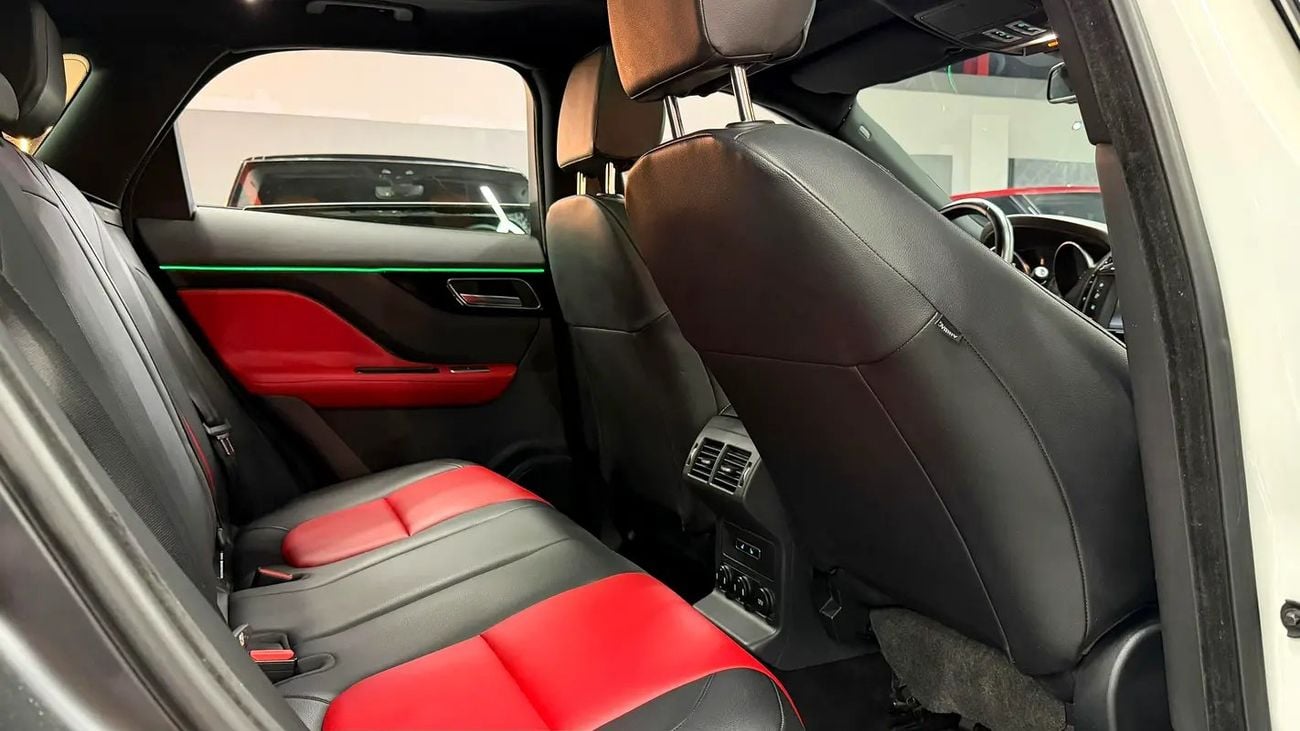 Jaguar F Pace F PACE V6 SUPERCHARGED R SPORT CLEAN