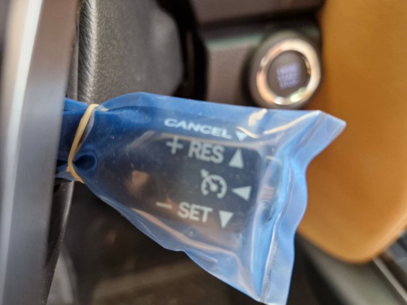 تويوتا فورتونر Fortuner 4x4 4.0L  V6- 25YM