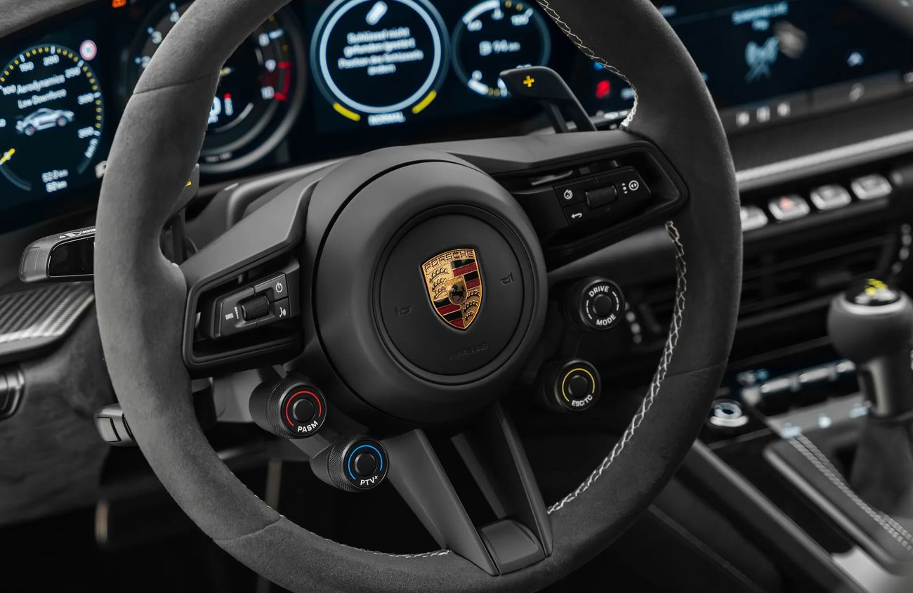 بورش 911 4.0L F-6 Naturally Aspirated Engine