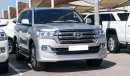 Toyota Land Cruiser VXR V8