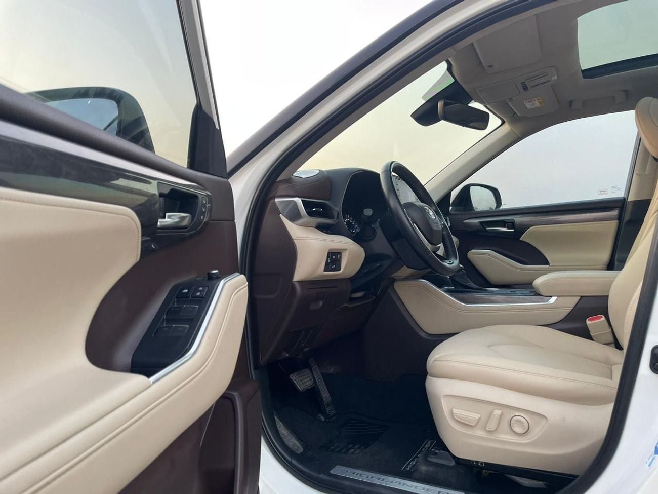 Toyota Highlander VXR 2020 Toyota Highlander Platinum VX.R Gcc Specs - Hybrid 2.5L V4 - Al Futtaim Serviced - HUD 360*