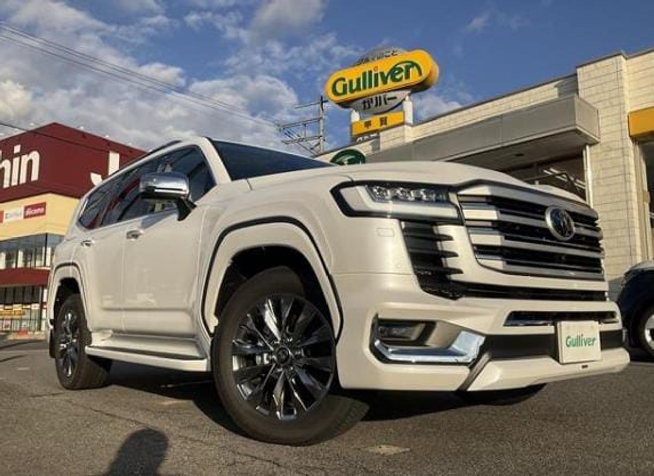 تويوتا لاند كروزر Rhd zx petrol Auto Right-Hand drive Brand-new full options