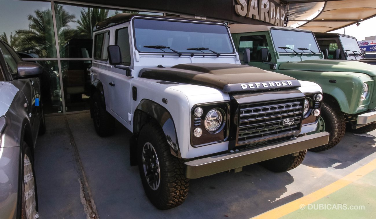 Land Rover Defender 90 Adventure