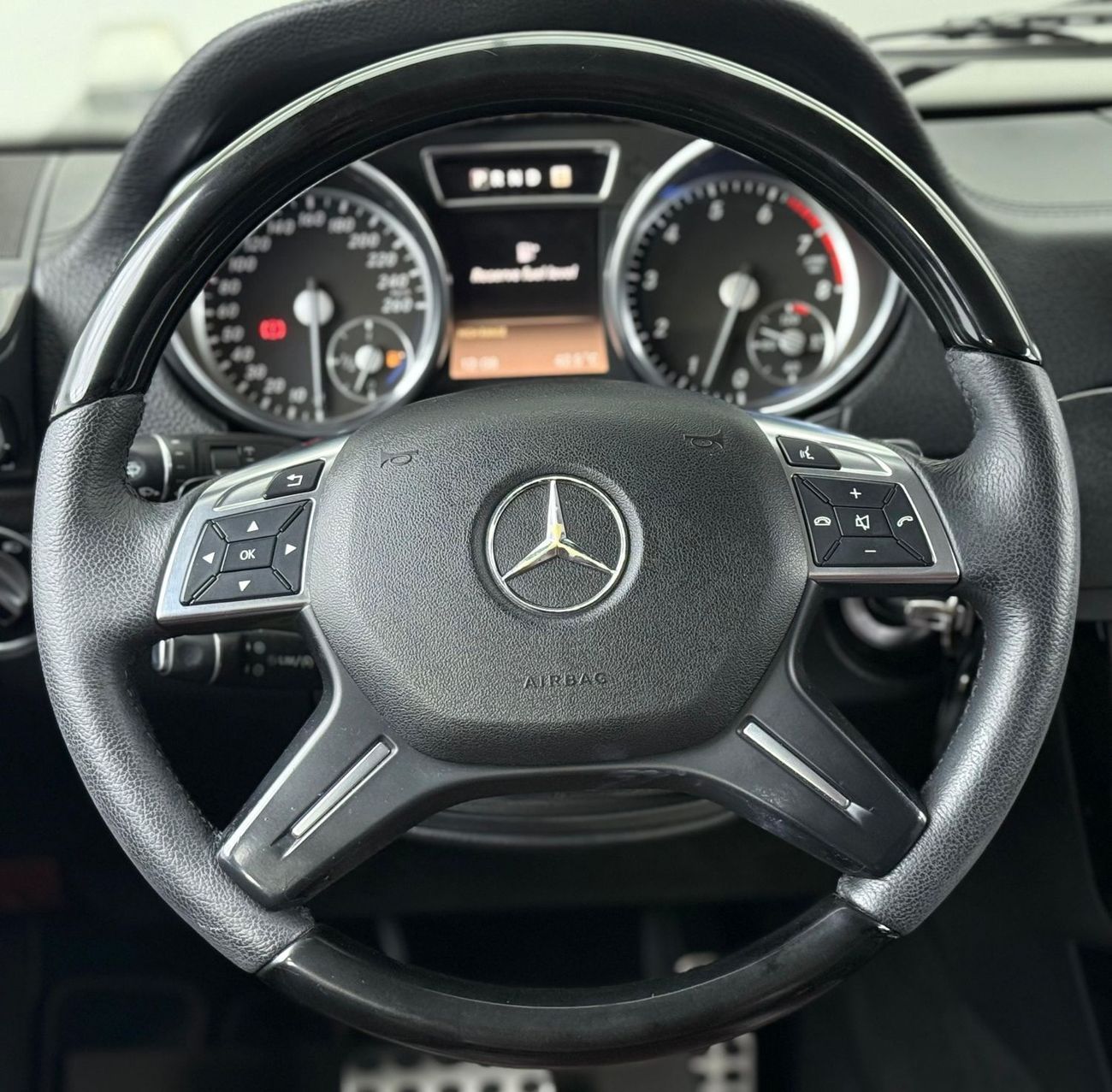 مرسيدس بنز G 500 Std 5.5L 2015 Mercedes Benz G500, Full Service History, Fully Loaded, Excellent Condition