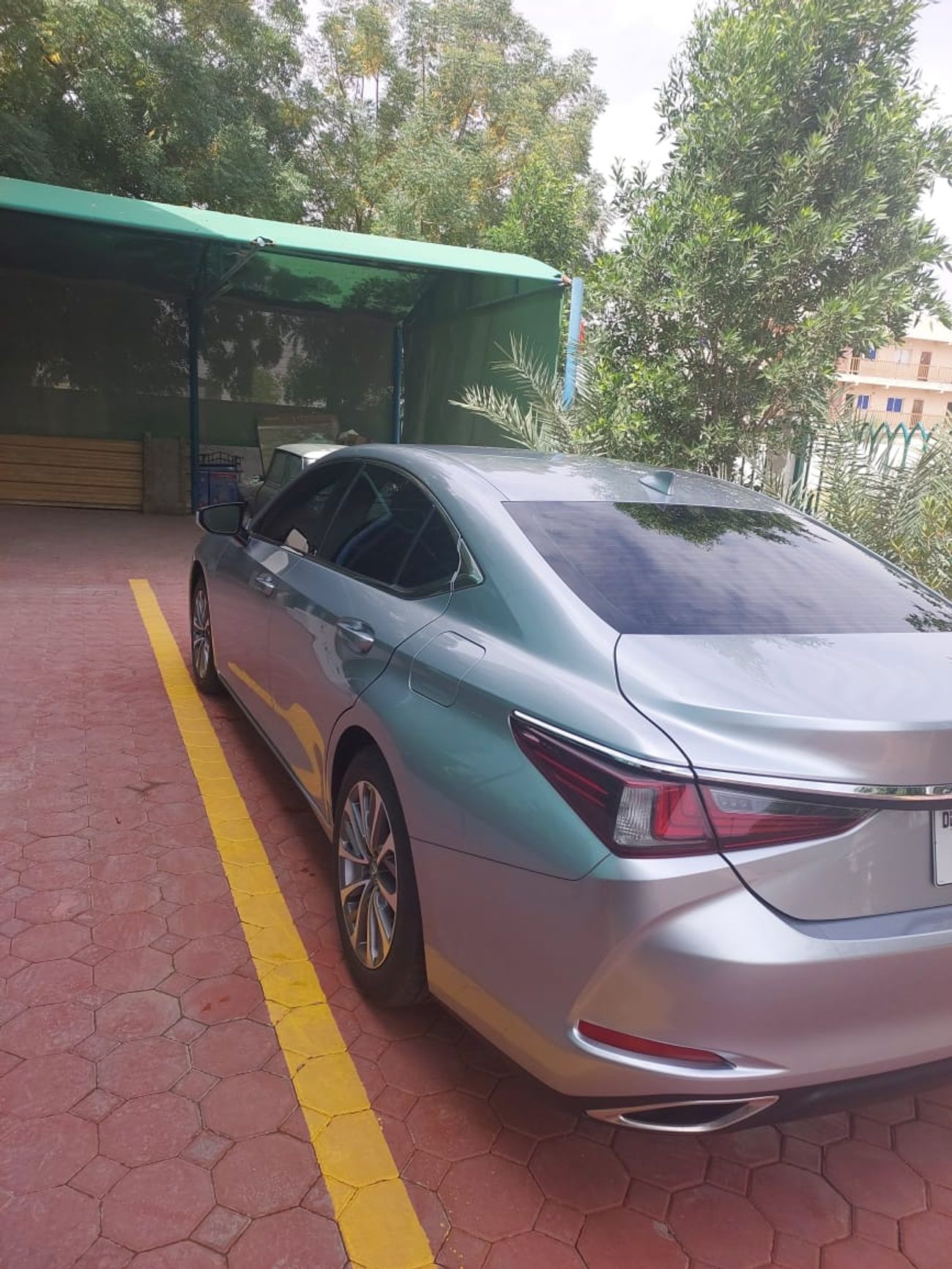 لكزس ES 350 F-Sport 3.5L