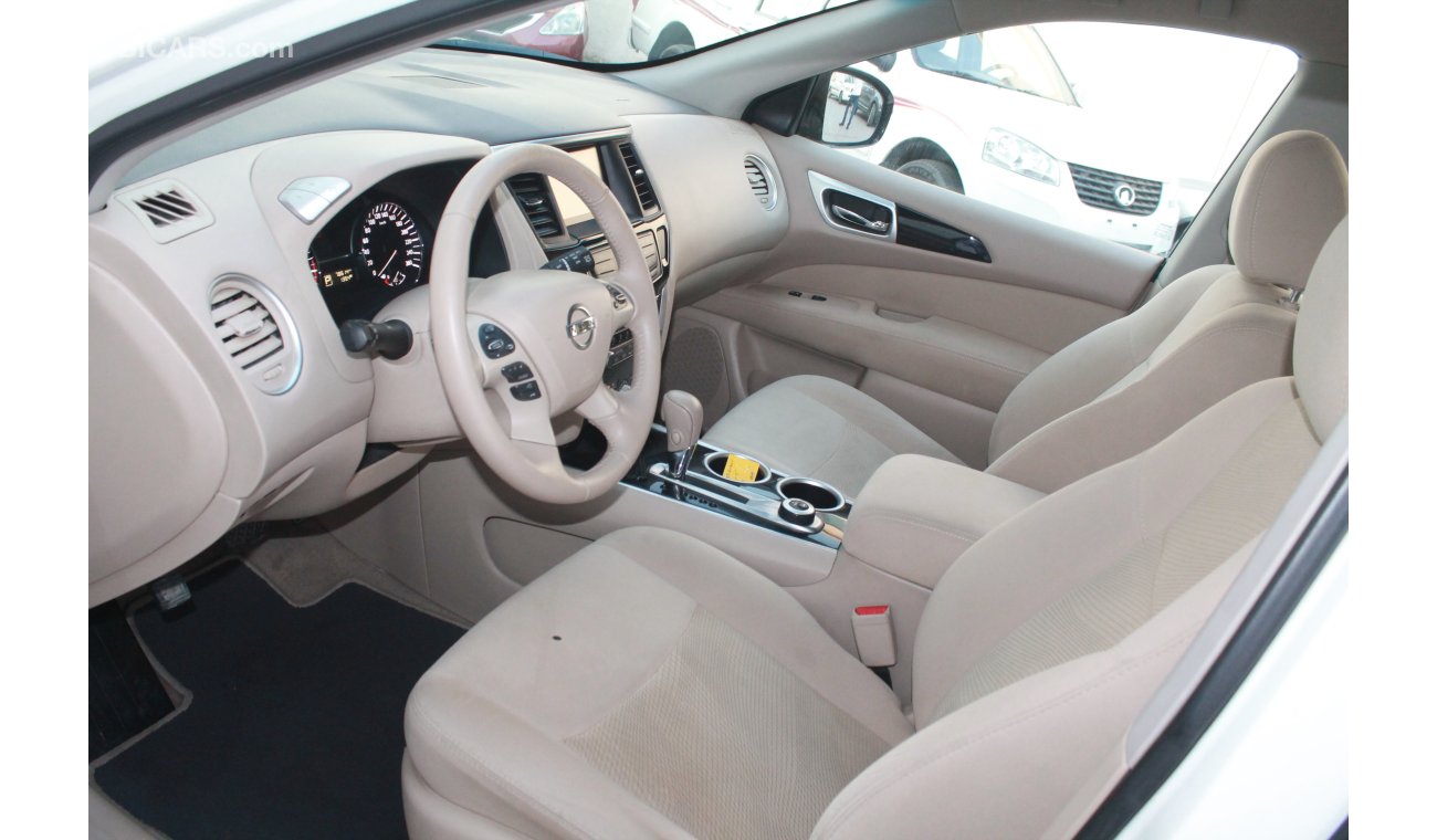 نيسان باثفايندر 3.5L S 4WD V6 2015 MODEL WITH WARRANTY