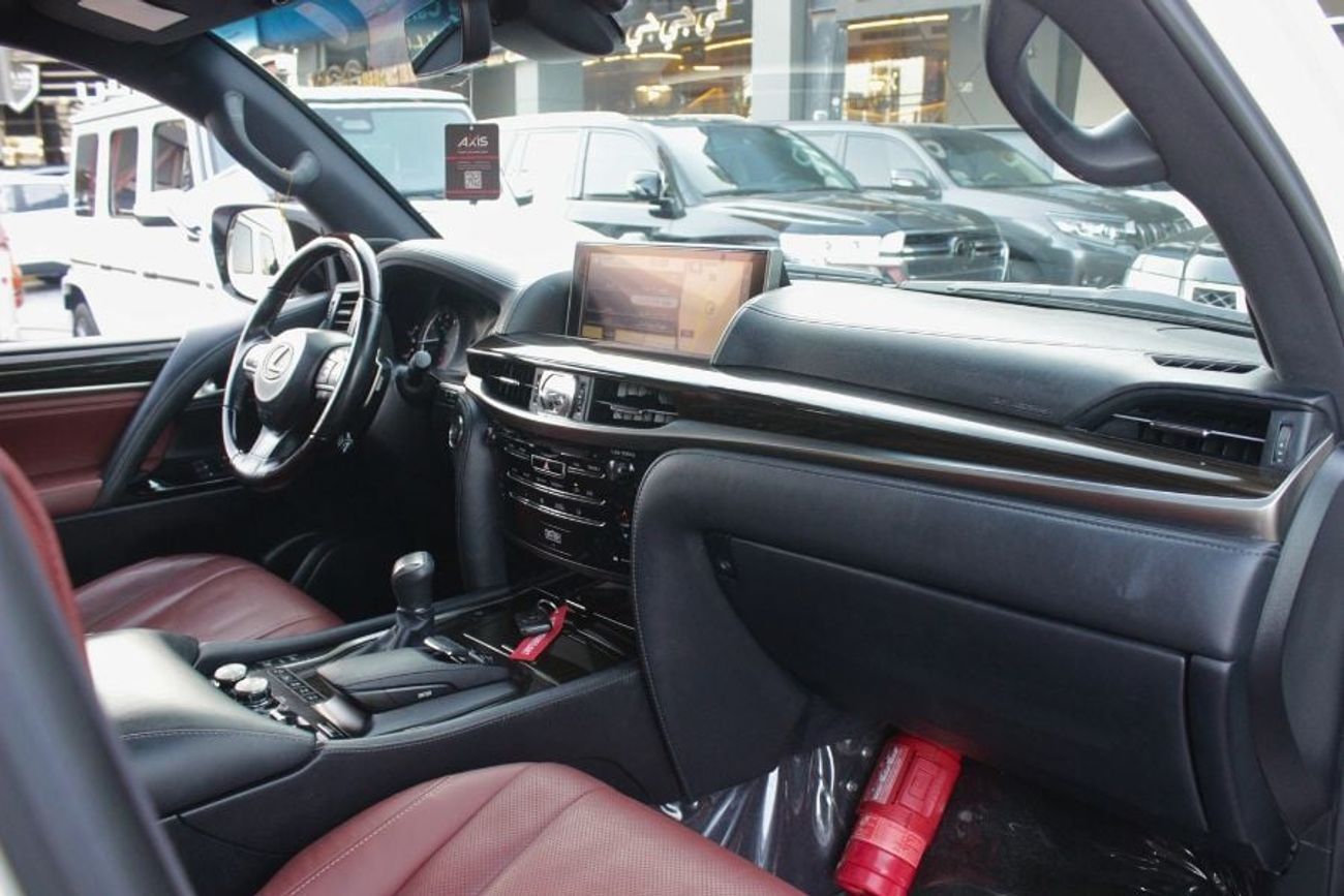 Lexus LX570 Platinum 5.7L,GCC