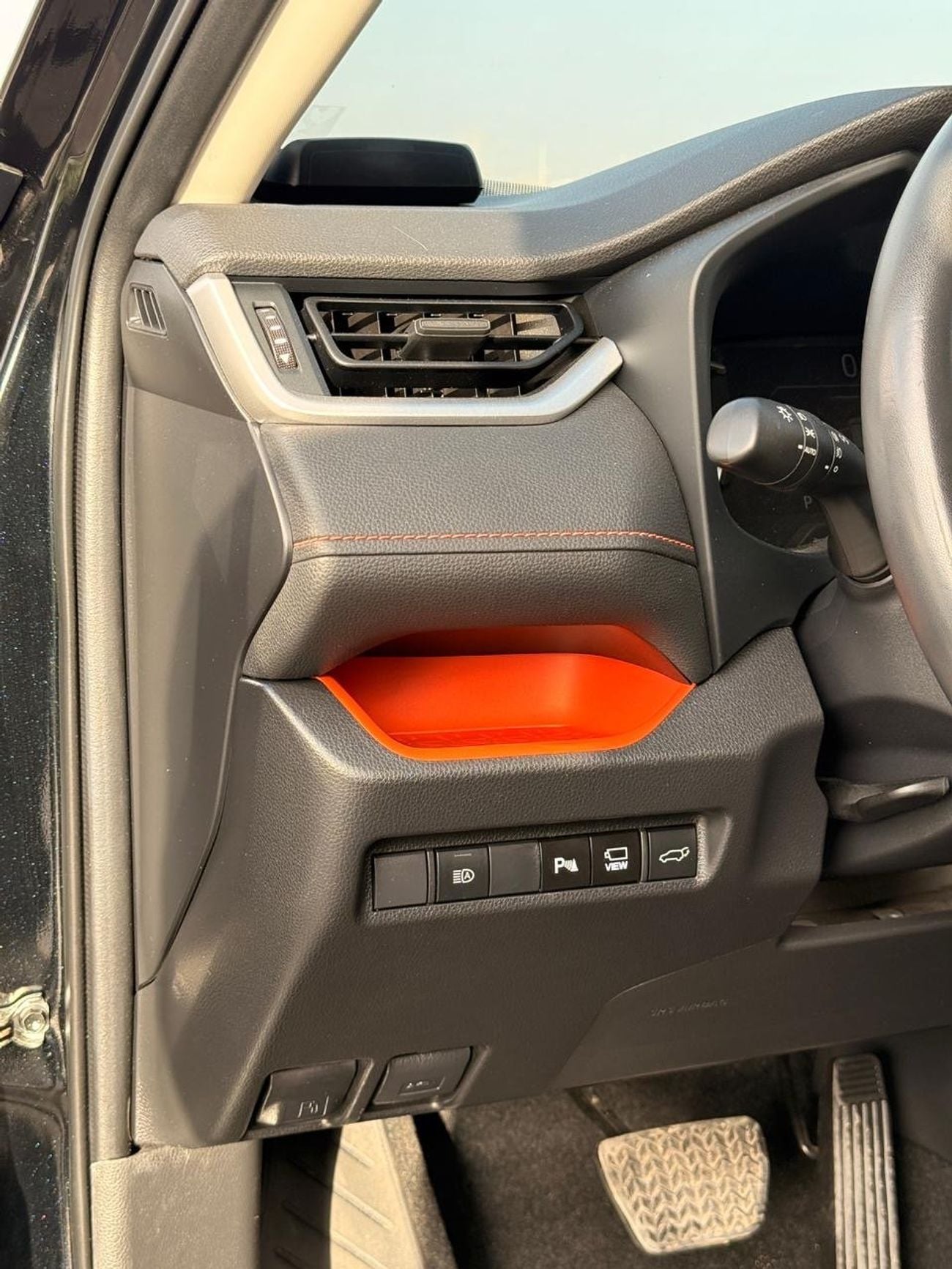 Toyota RAV4 Adventure 2.0 L Japanese Limited 2.0 L // panoramic, 360 camera full option
