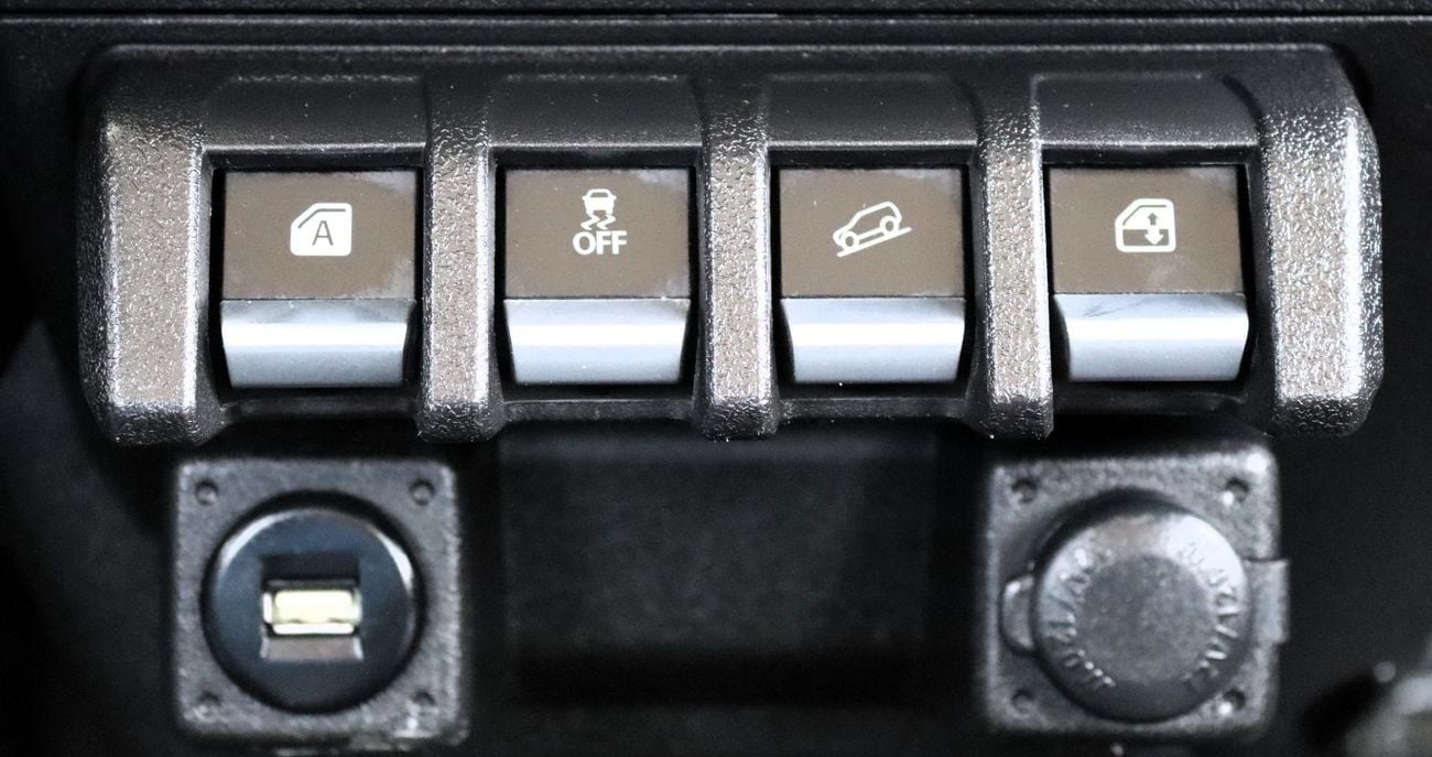 سوزوكي جيمني GLX 1.5L (5-Doors)