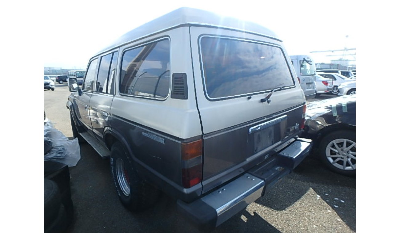Toyota Land Cruiser 70 USED RHD TOYOTA LAND CRUISER 1989/VX/HJ61V LOT # 511