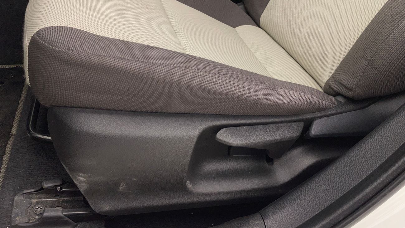 تويوتا كورولا XLI 1.6 | بدون دفعة مقدمة | اختبار القيادة في المنزل