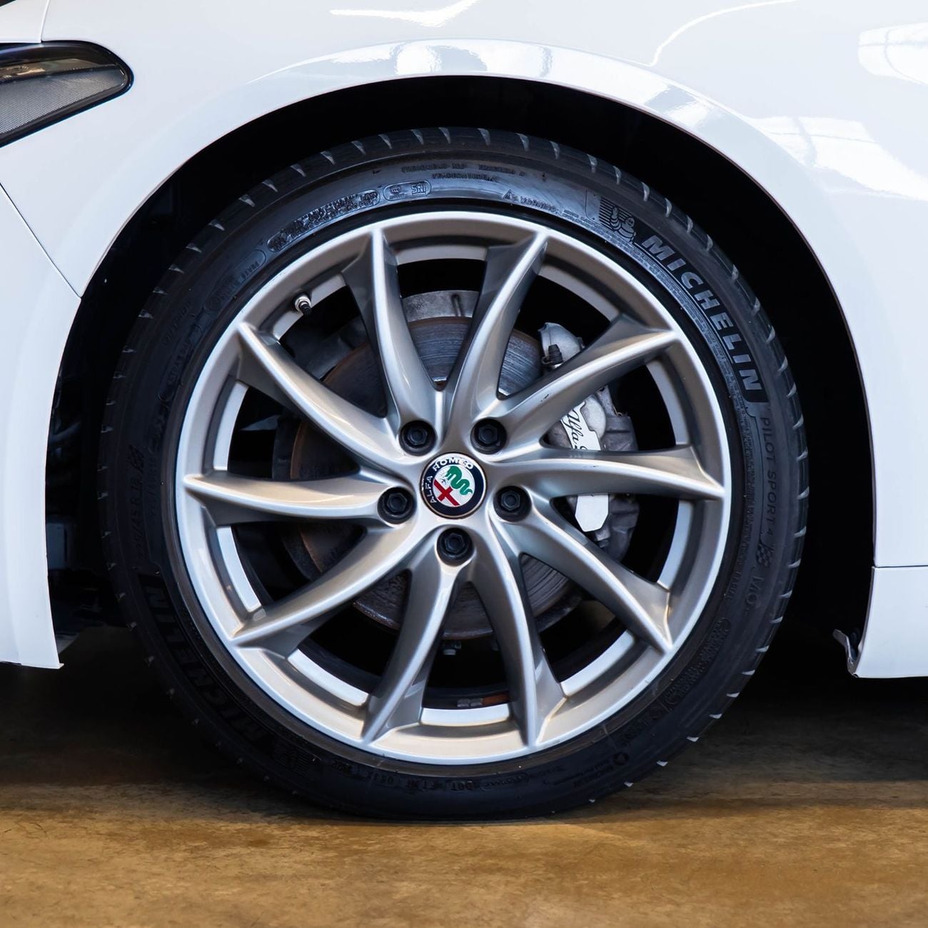 Alfa Romeo Giulia SUPER AED 957 P.M • 0% Downpayment •  Alfa Romeo Giulia • 1 Year Warranty