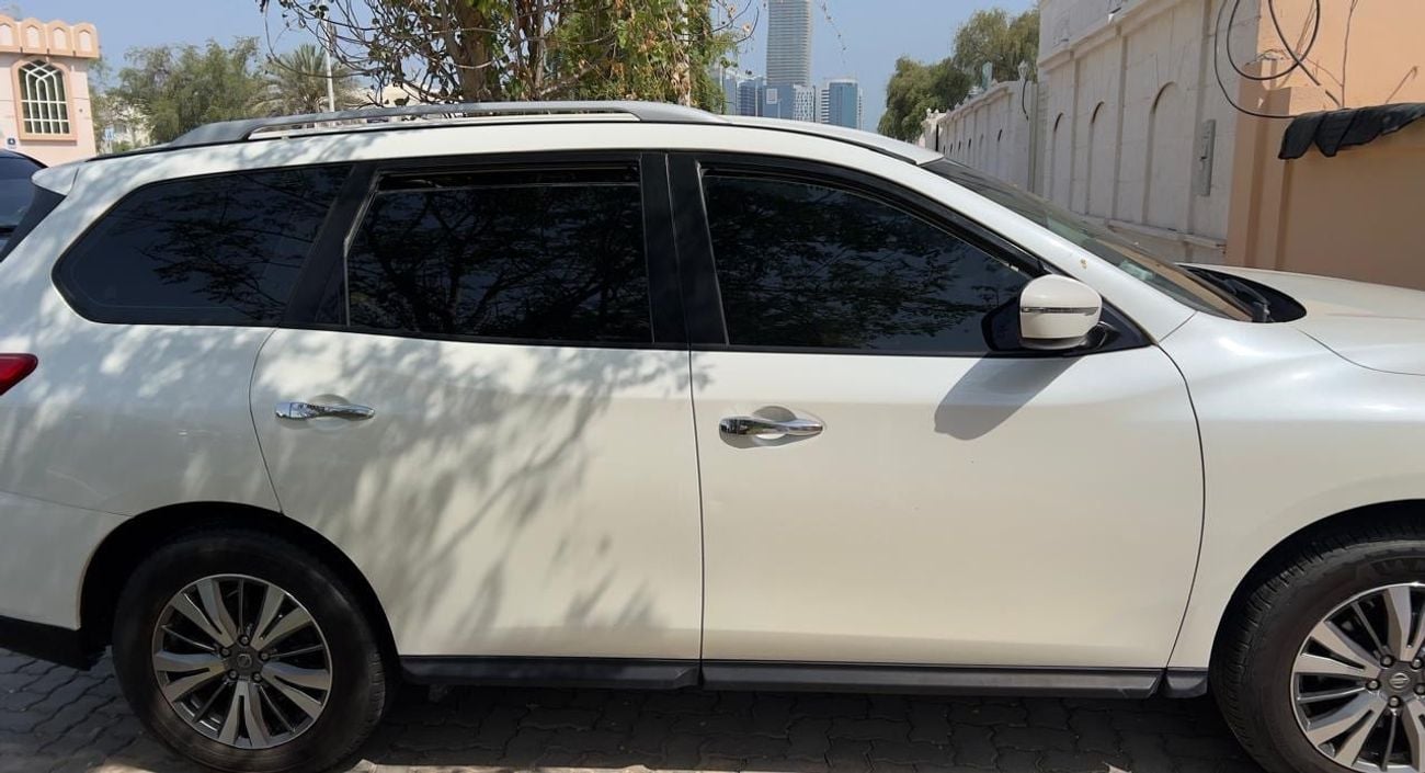 نيسان باثفايندر SV
