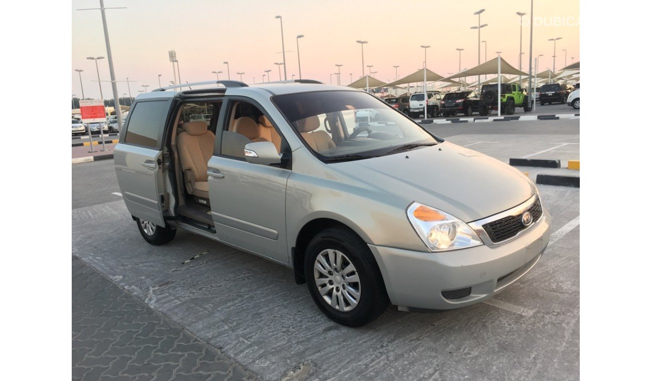 Kia Carnival