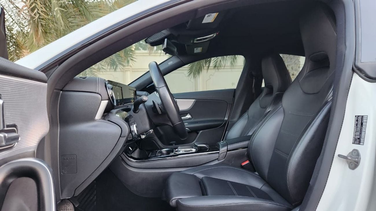 Mercedes Benz CLA250 Premium +