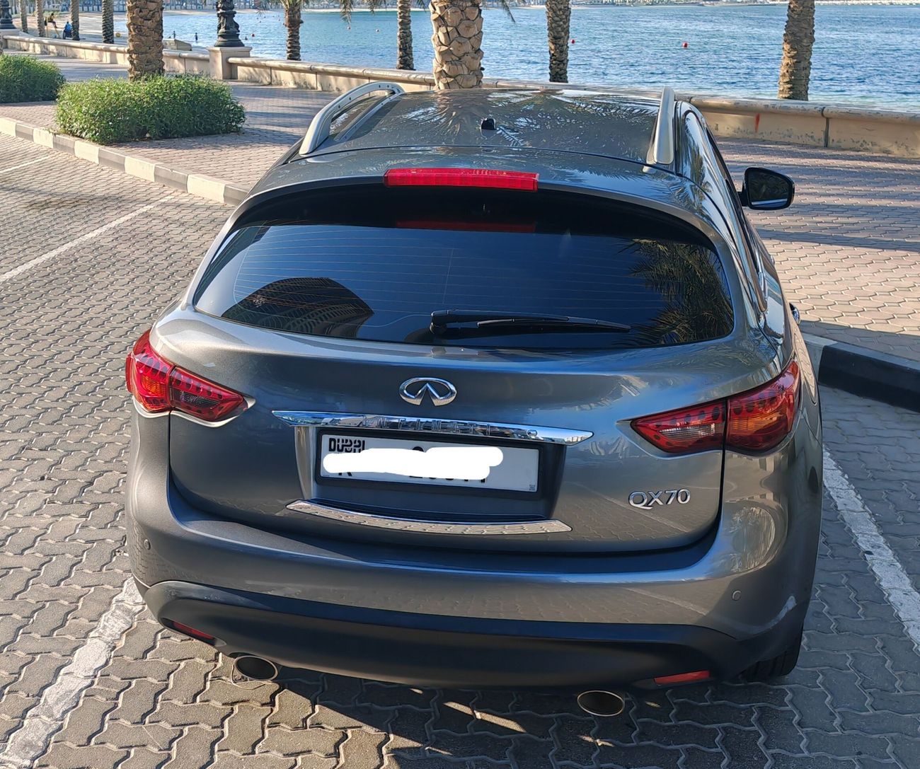 Infiniti QX70 3.7